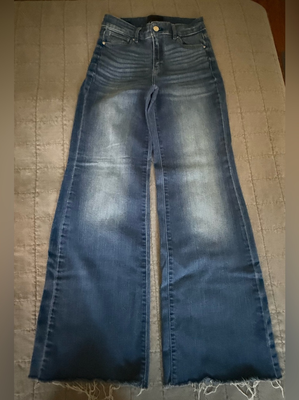 White House Black Market Women's Wide Leg Faded Indigo Jeans